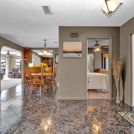Pet Friendly Canal Front 3-Bedroom Grand Villa With Pool, Linai And Dock Port Charlotte Εξωτερικό φωτογραφία